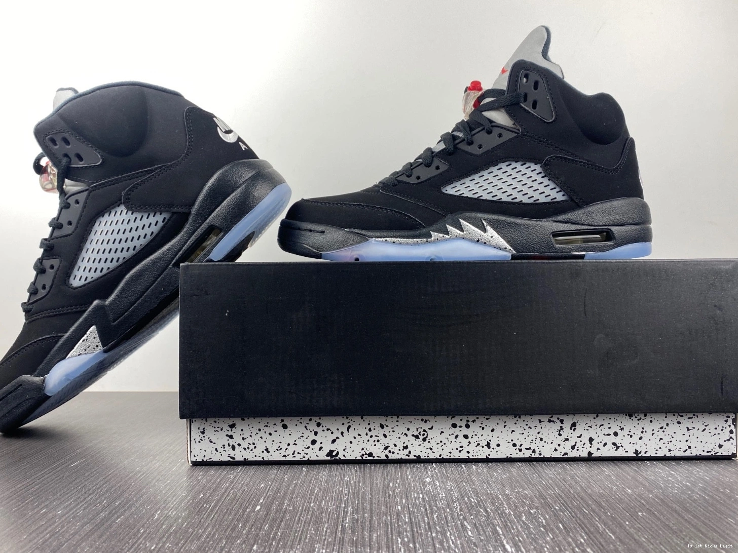 Jordan Retro - Black Metallic 845035-003 (2016) 5 0131